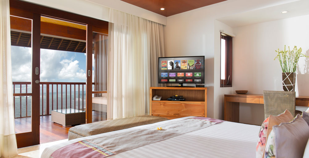 Villa Bayu Gita Beachfront - Upstairs front bedroom